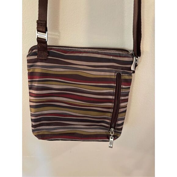 Baggallini Crossbody Bag - Picture 3 of 4